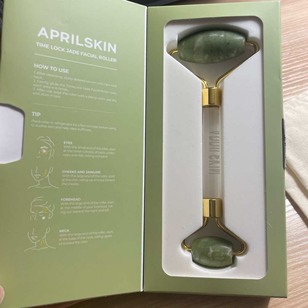 Aprilskin Time Lock Jade Facial Roller